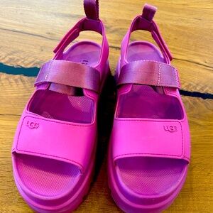 Worn once! Kills me to sell these Ugg Golden Glow Sandals size 10w in mangosteen